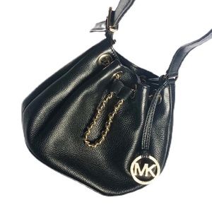 Michael Kors cross body bucket purse
